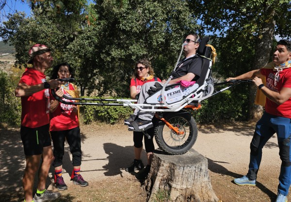 Imagen de cabecera de Subida a oroel con Duchenne en silla Jöelette